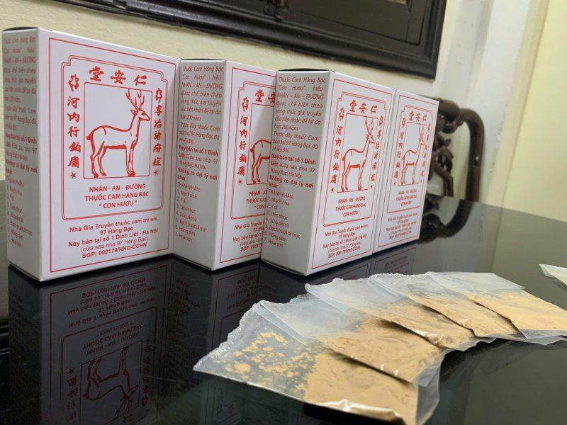 Thuốc Cam Hàng Bạc “Con Hươu” hiệu Nhân An Đường 56 hop va goi thuoc cam nhan an duong